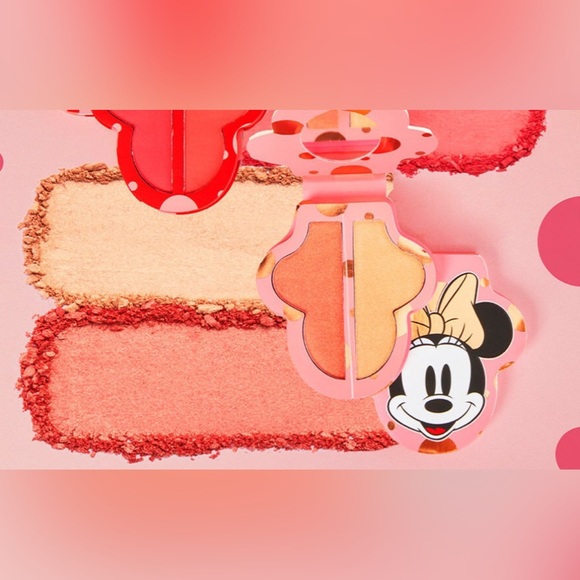 Disney Pink and Gold Makeup Palette - Picture 1 of 3